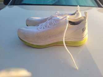 Used Men's Skechers StretchFit Athletic Shoes US Size 12 White Won't Take Any Lower Offers