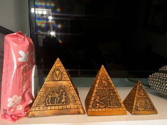 Egyptian Pyramids