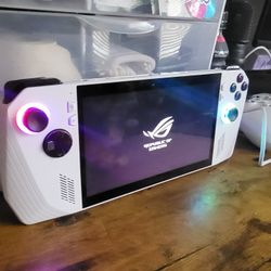 ROG Ally Z1 Extreme 