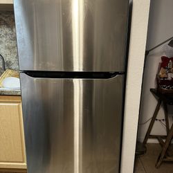 Like New Kitchen Appliances Please Make An Offer 
