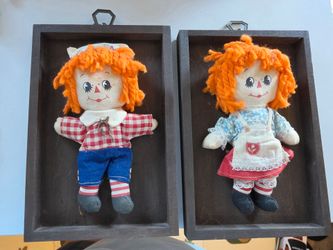 Vintage special raggedy Ann and Andy dolls framed wall decorations collectibles Knickerbocker Hallmark  Handmade Kaydor Kraft