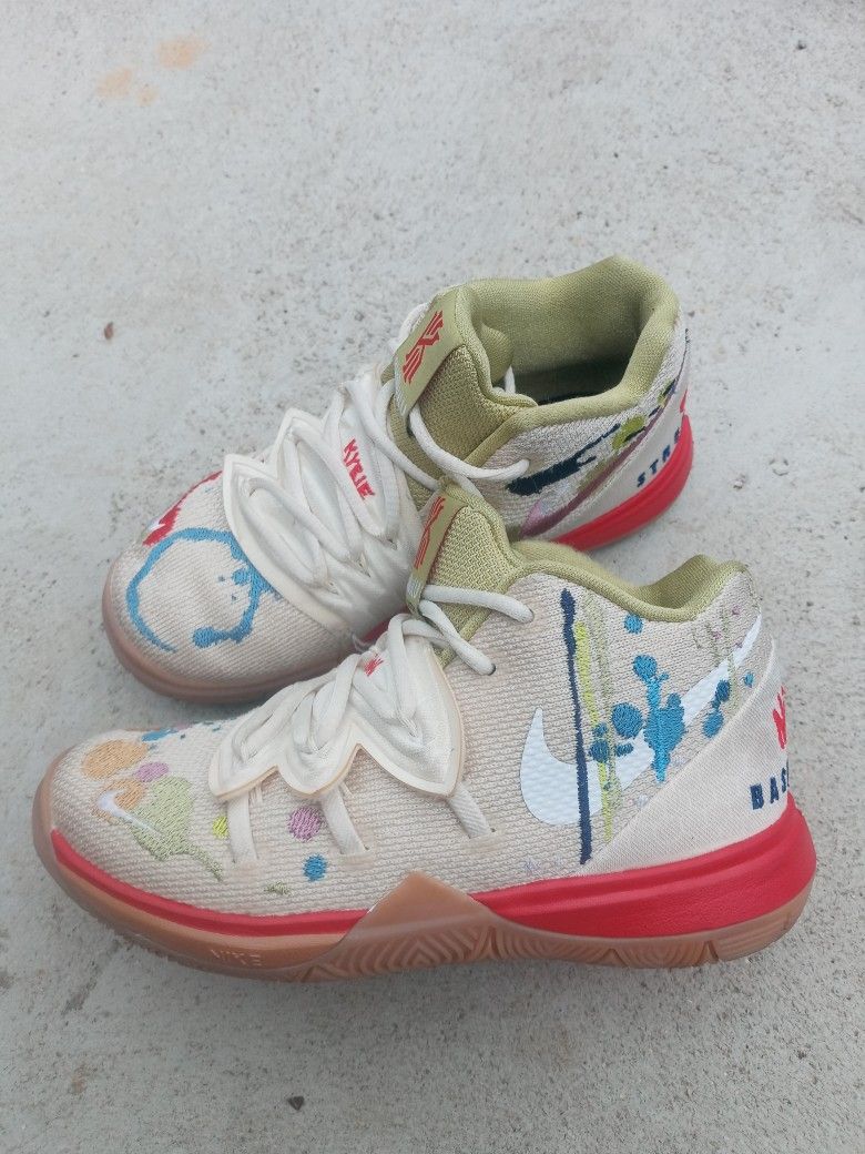 Nike Kyrie 5 Bandulu (PS) shoes CQ9341-100. Kids Size 12C
