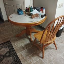 Pine Kitchen Table With 4 Chairs 