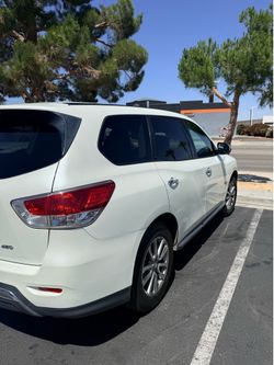 2015 Nissan pathfinder