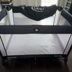 Graco Pack 'n Play® Portable Playard, Kolb