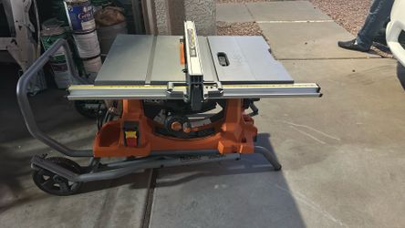 Ridgid TS-UV Table Saw