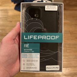 iPhone 11 Pro Max LifeProof Case