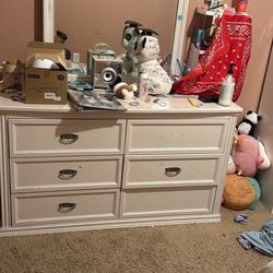 Bedroom Furniture- Beds, Dressers, End Tables, Desk