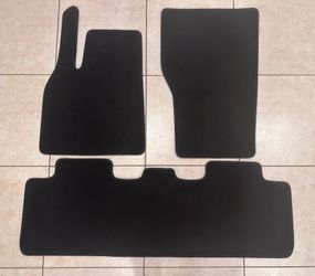 NEW OEM Tesla Model Y Carpet Floor Mats (2025+) - Genuine Tesla 3-Piece Set