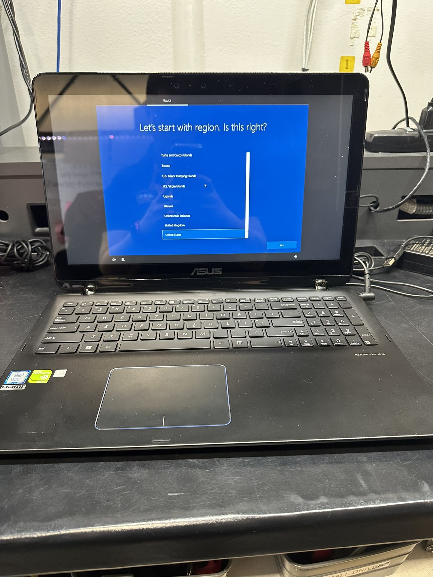 Asus Laptop With External Speaker And Drawing Pen