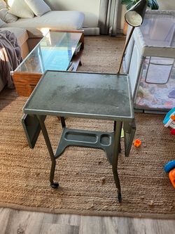 Metal drop leaf table