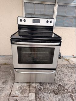 Stove stainless steel Frigidaire