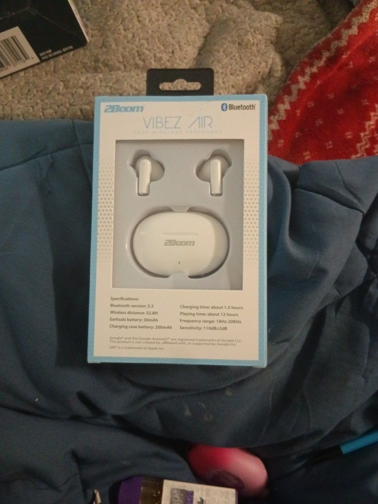 Wireless Air pods, Bluetooth Speaker 