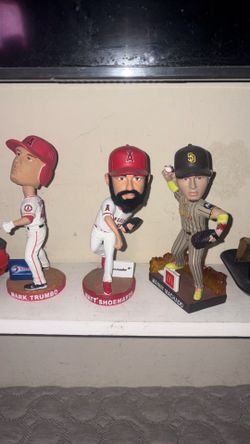 Baseball bubbles heads