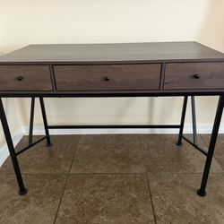 Wood Desk With Metal Frame 