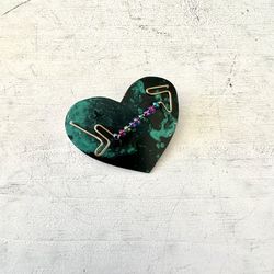 Green Painted Heart Pin With Arrow