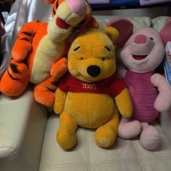 Winnie The Pooh  Plushies Set