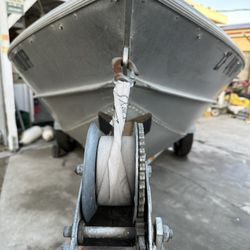 14’ Valco 15hp Nissan Marine 4 Stroke