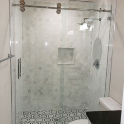 SHOWER DOORS 