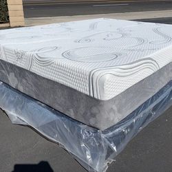 Queen Memory Foam 