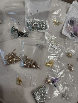nail rhinestones 