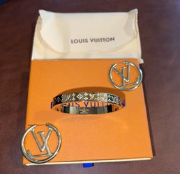 Designer Bracelet And Earrings