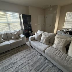 Maggie Sofa & Loveseat