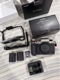 Fujifilm X-H2S