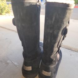 Ugg Snowboot Size 8