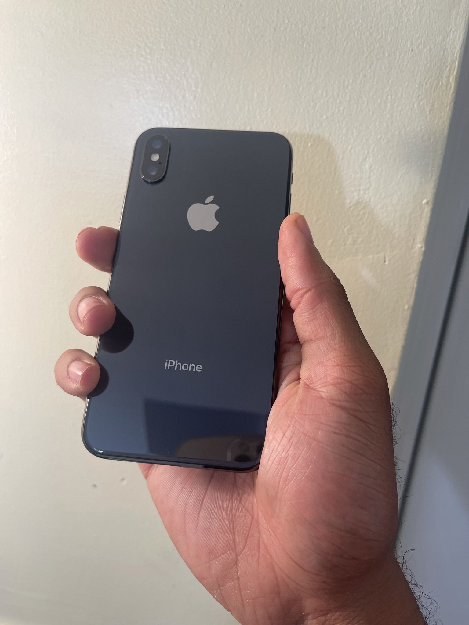 UNLOCKED IPHONE X / LIMITED STOCK