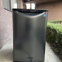 Danby Mini Fridge 4.4 Cubic Feet
