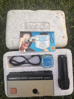 (New) Vintage 1972 Kodak Hawkeye Pocket Instamatic 110 Camera+Flash+Extender