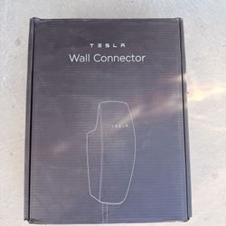 Tesla Wall Connector 