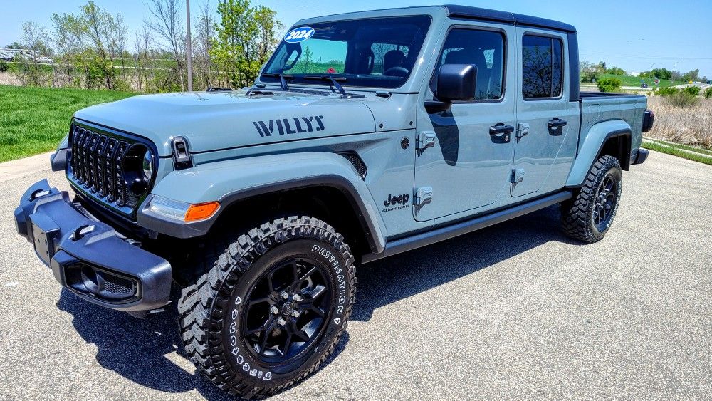 2024 Jeep Gladiator