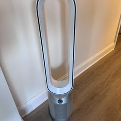 Dyson Air Purifier W/Cool Breeze And Remote $450