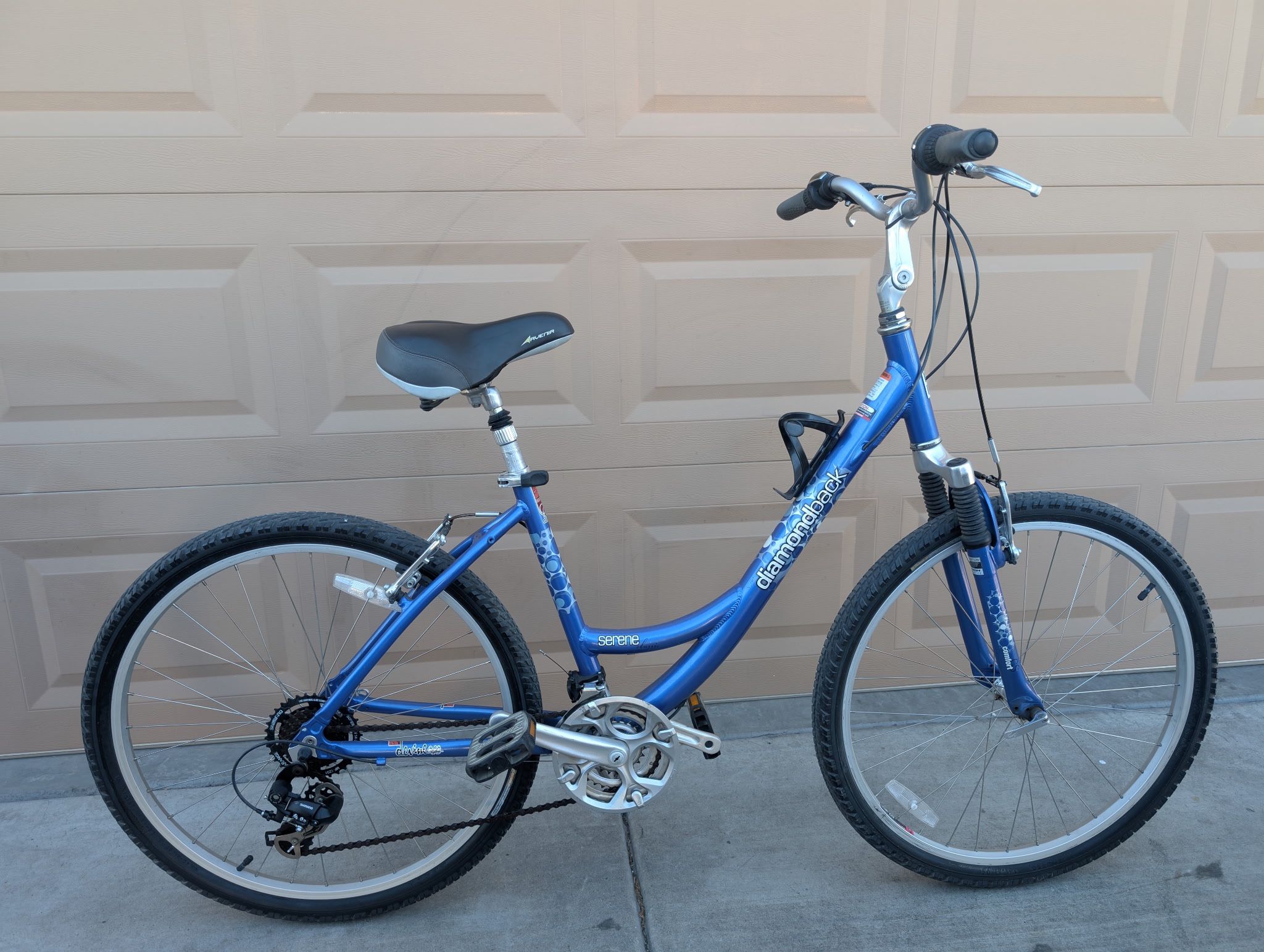 DIAMONBACK SERENE WOMENS HYBRID BIKE ALUMINUM 21