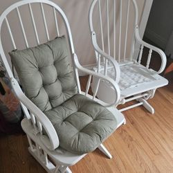 White Rocking Chairs 