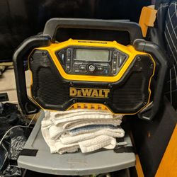 DeWalt Bluetooth Radio 