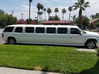 Cadillac Escalade with free WiFi