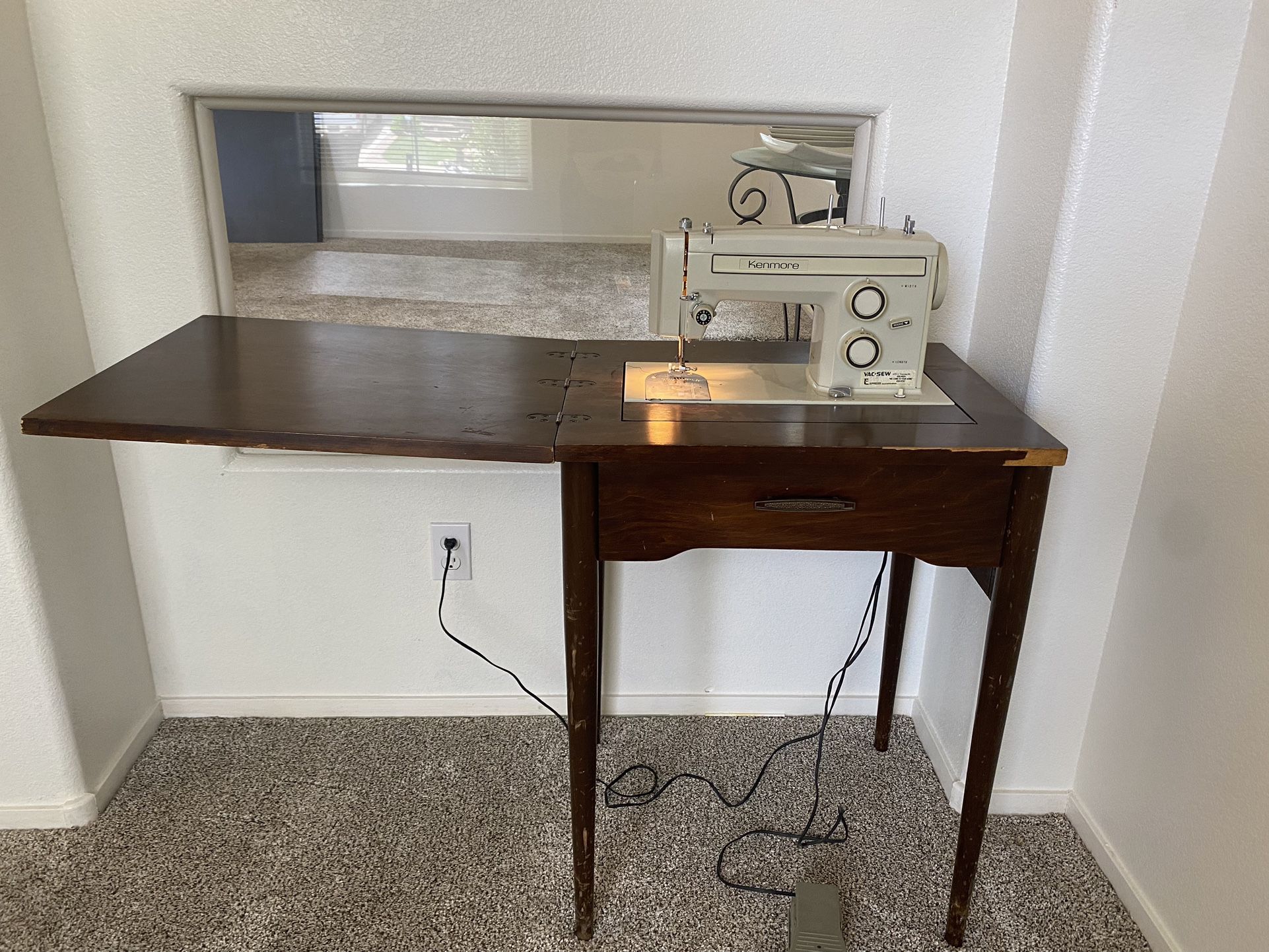 Kenmore Vintage Sewing Machine 
