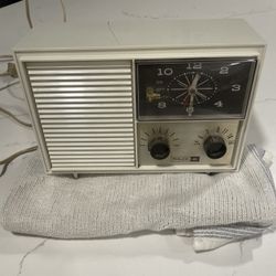 1967 Phil- Ford Model F-234 Radio 