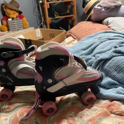 Women’s Roller Skates 