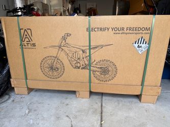 Altis Delta dirt bike