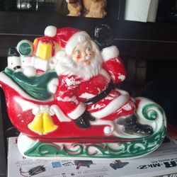 Vintage Blow Mold  "No Light"