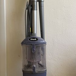 Shark NV352 Navigator Lift Away Upright Vacuum with Wide Upholstery and Crevice Tools, Lavender, 15 in L x 11.4 in W x 45.5 in H

