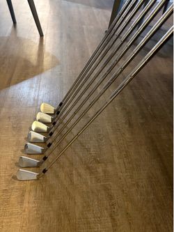 Titleist CB 710 Iron Set 4-PW (see description)