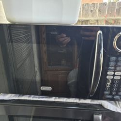 Sunbeam Microwave Oven in Black SGB8901