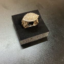 Golden Eye Diamond Cluster Ring