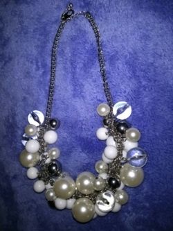 Beautiful fine collar.