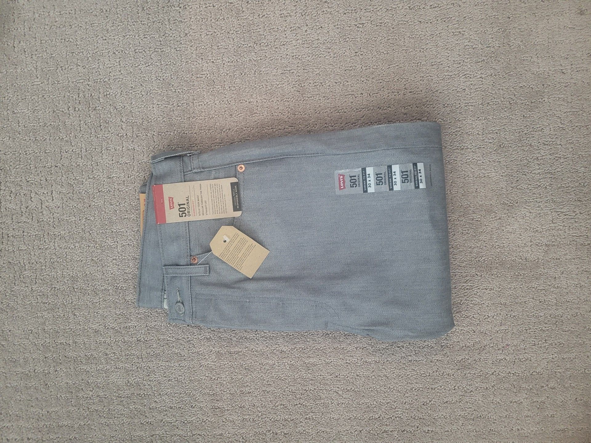 Levi’s 501 Original Fit Jeans Light Wash Men’s 30x34 NWT